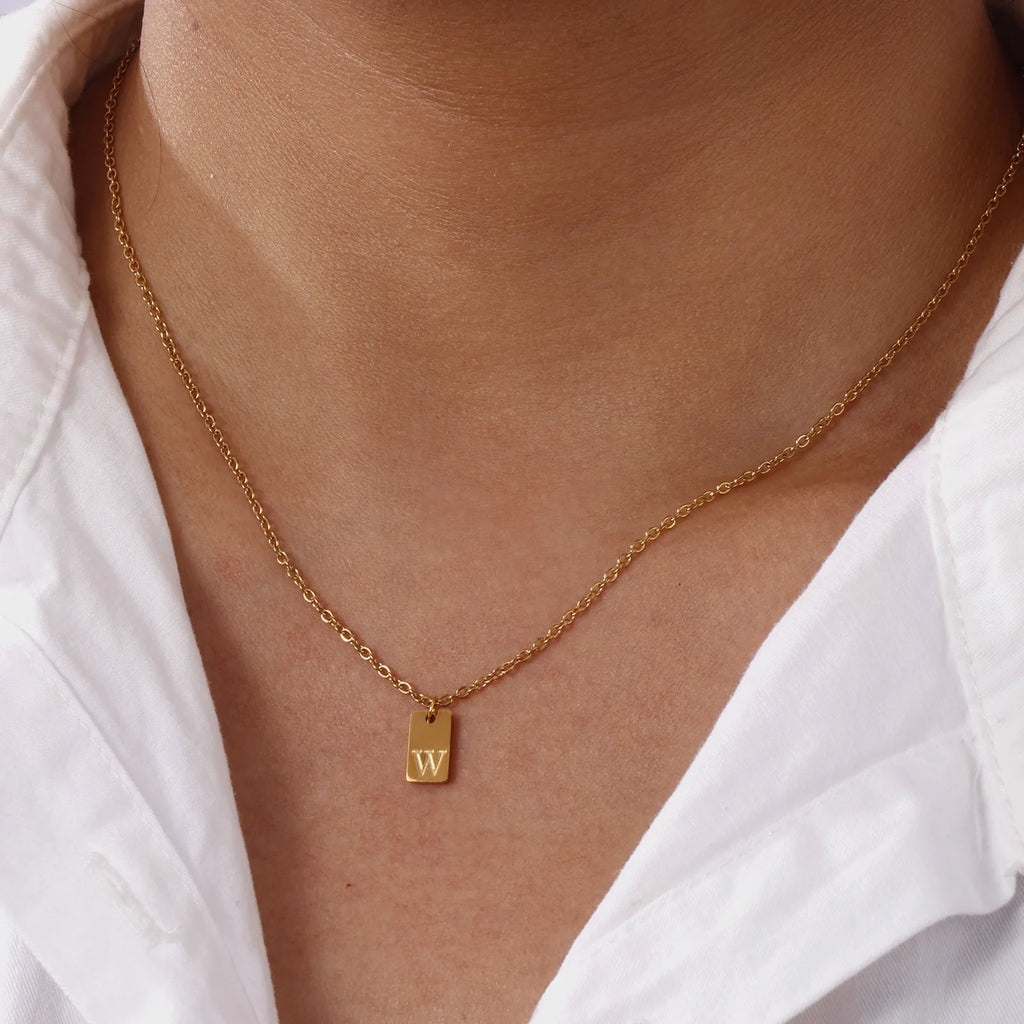 Exquisite Necklace 18K Gold Plated 304 Stainless Steel Capital Alphabet Initial Letter Message " A-Z " Pendant Necklace Unisex
