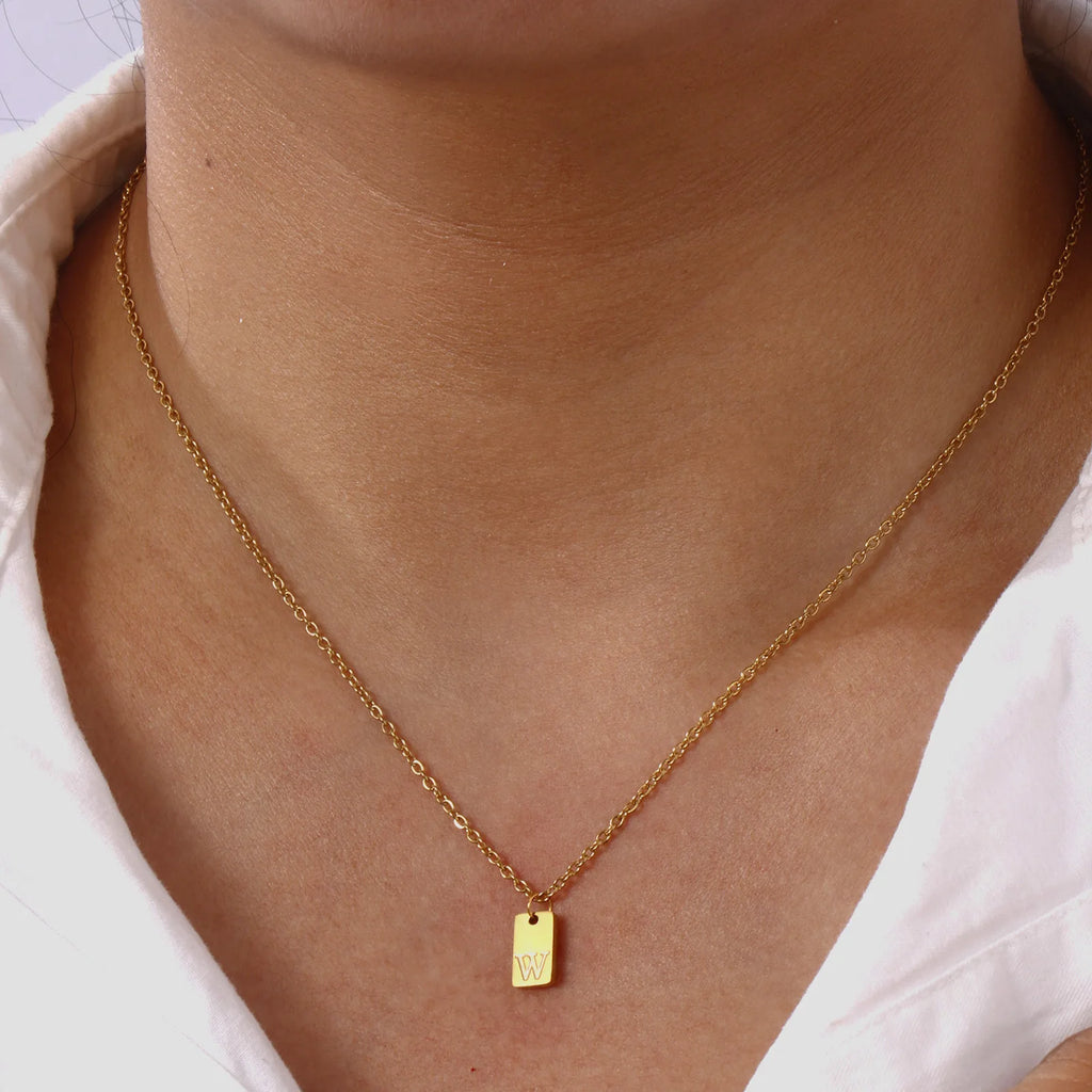 Exquisite Necklace 18K Gold Plated 304 Stainless Steel Capital Alphabet Initial Letter Message " A-Z " Pendant Necklace Unisex